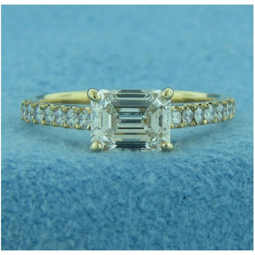 AFS-0208  Diamond Engagement Ring with Sidestones